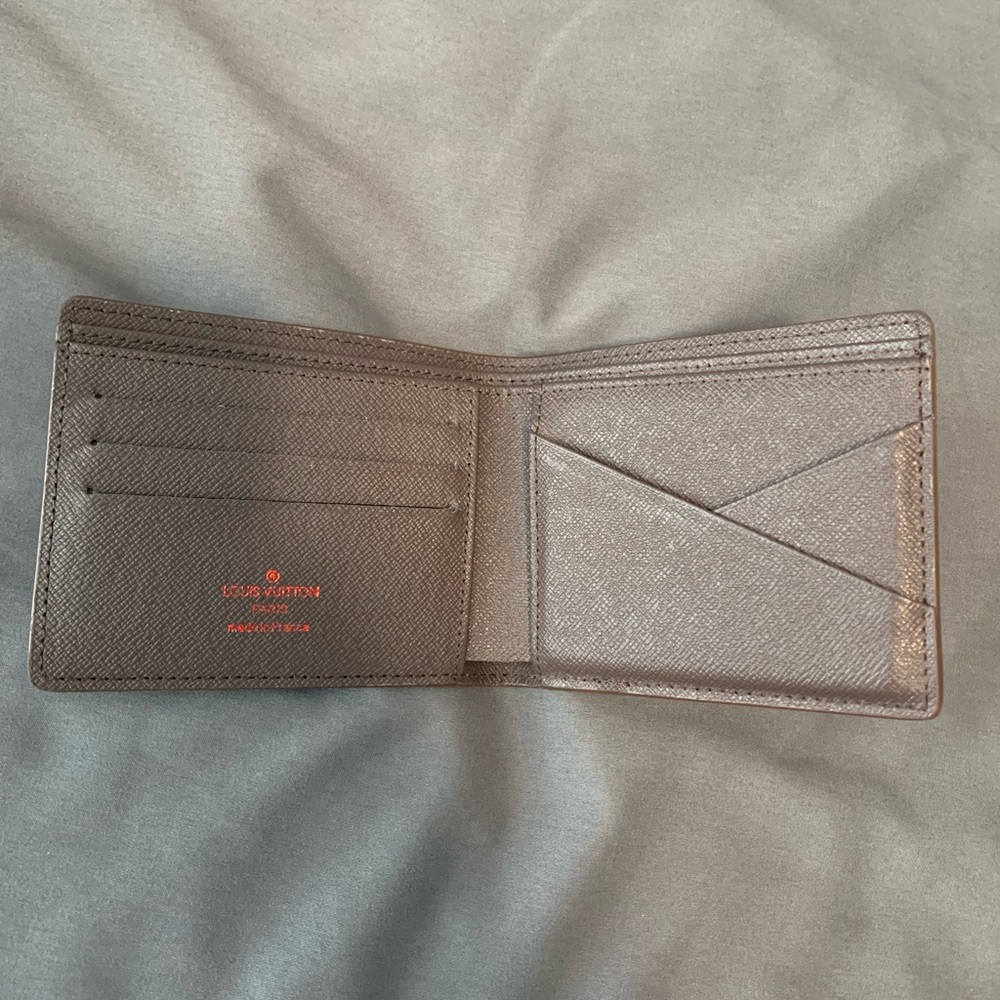 Men’s Wallet - Picture 3 of 3